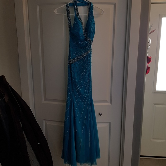 Dress - Picture 2 of 2